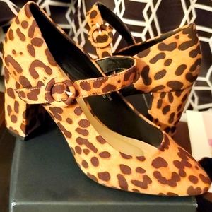 Animal print single stap high heels